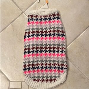 Stylish Multicolor Houndstooth Dog Sweater. Sz. M